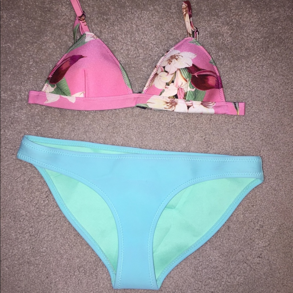 Triangl Bikini w/ Blue Bottoms and Pink Floral Top